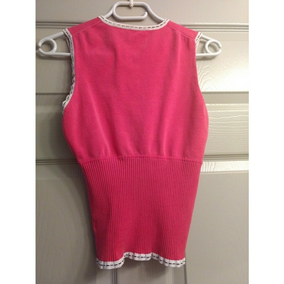 Top - Picture 2 of 2